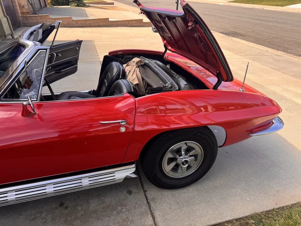 1965 Chevrolet Corvette C2 - Image 19 of 31