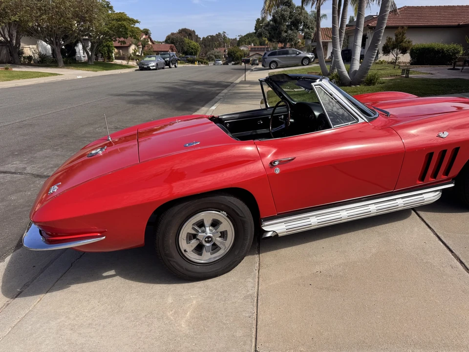 1965 Chevrolet Corvette C2 - Image 7 of 31