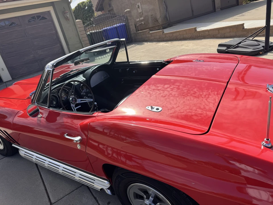 1965 Chevrolet Corvette C2 - Image 13 of 31
