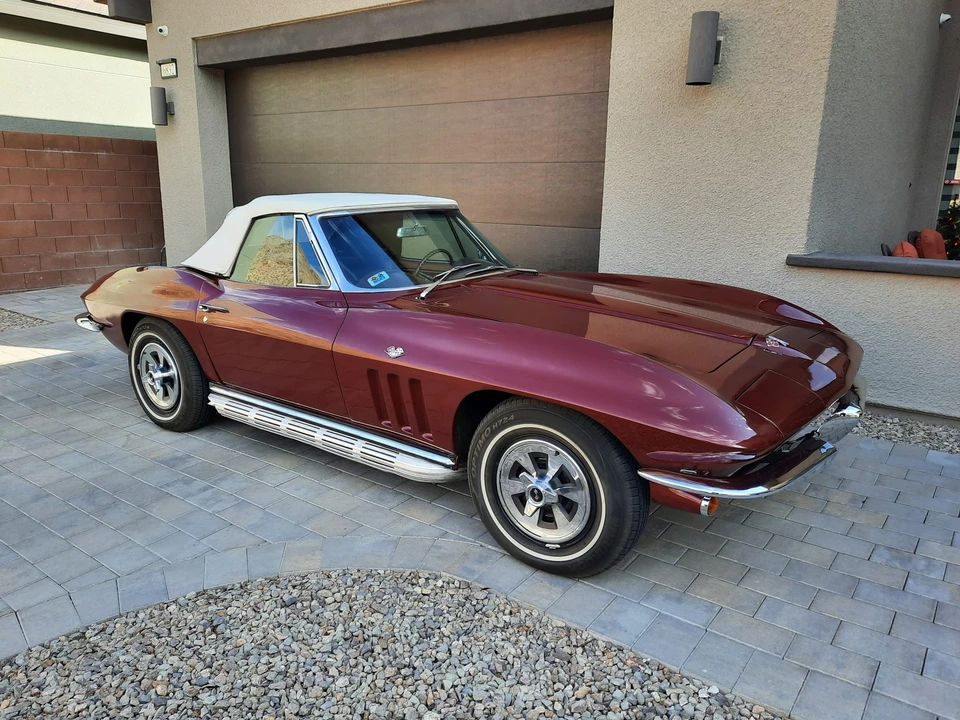 1965 Chevrolet Corvette C2 - Image 2 of 31