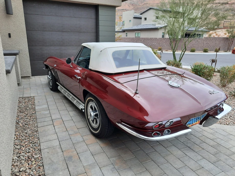 1965 Chevrolet Corvette C2 - Image 4 of 31