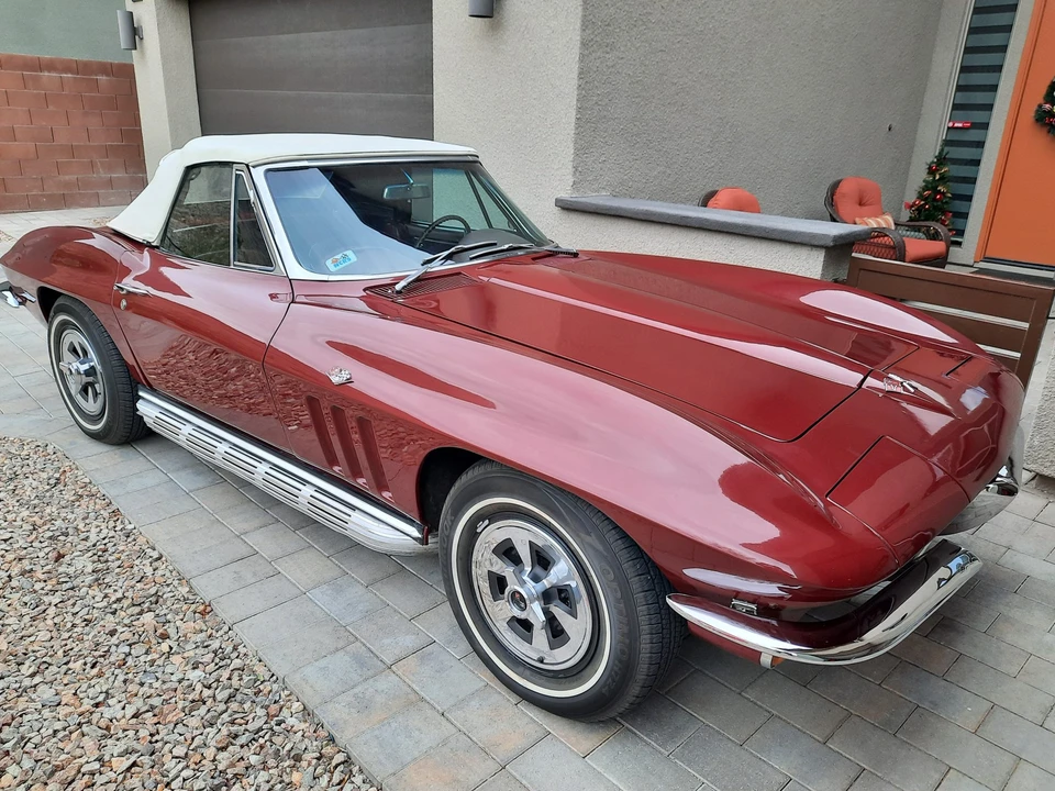 1965 Chevrolet Corvette C2 - Image 11 of 31