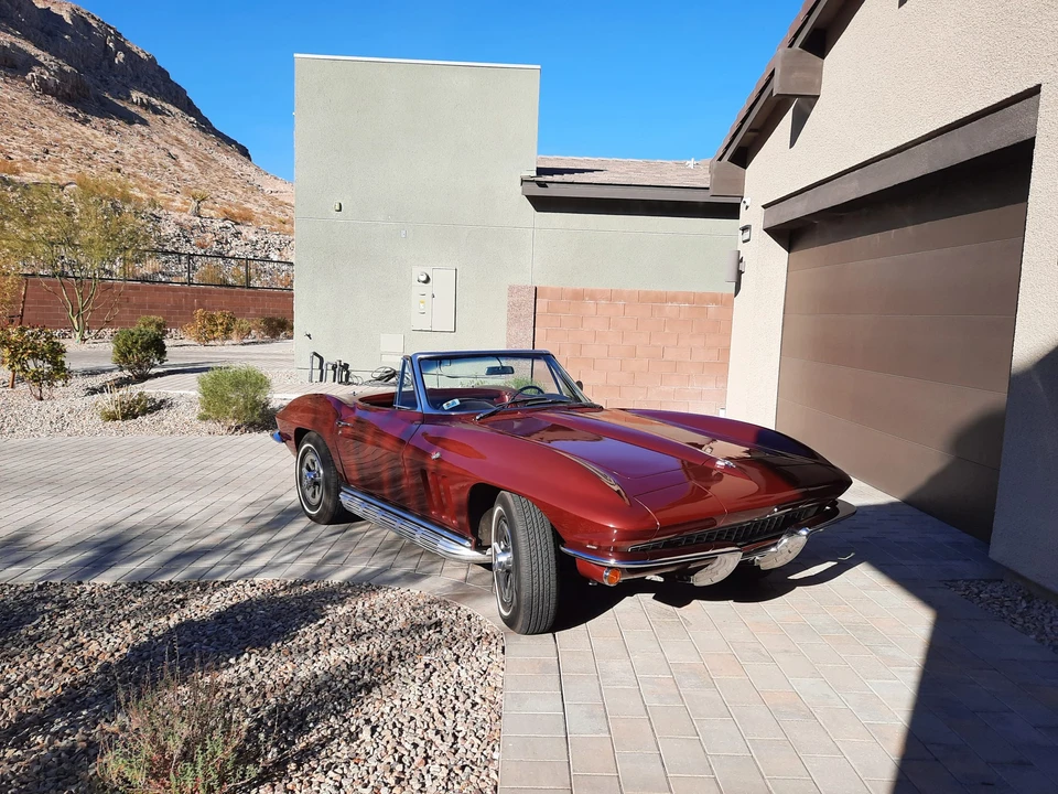 1965 Chevrolet Corvette C2 - Image 16 of 31