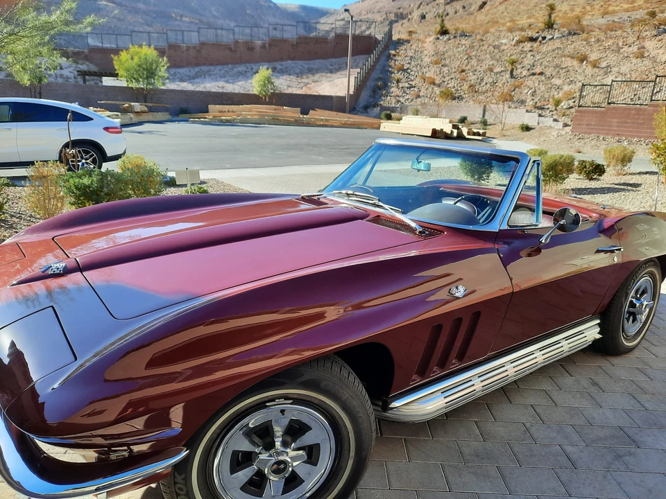 1965 Chevrolet Corvette C2 - Image 22 of 31
