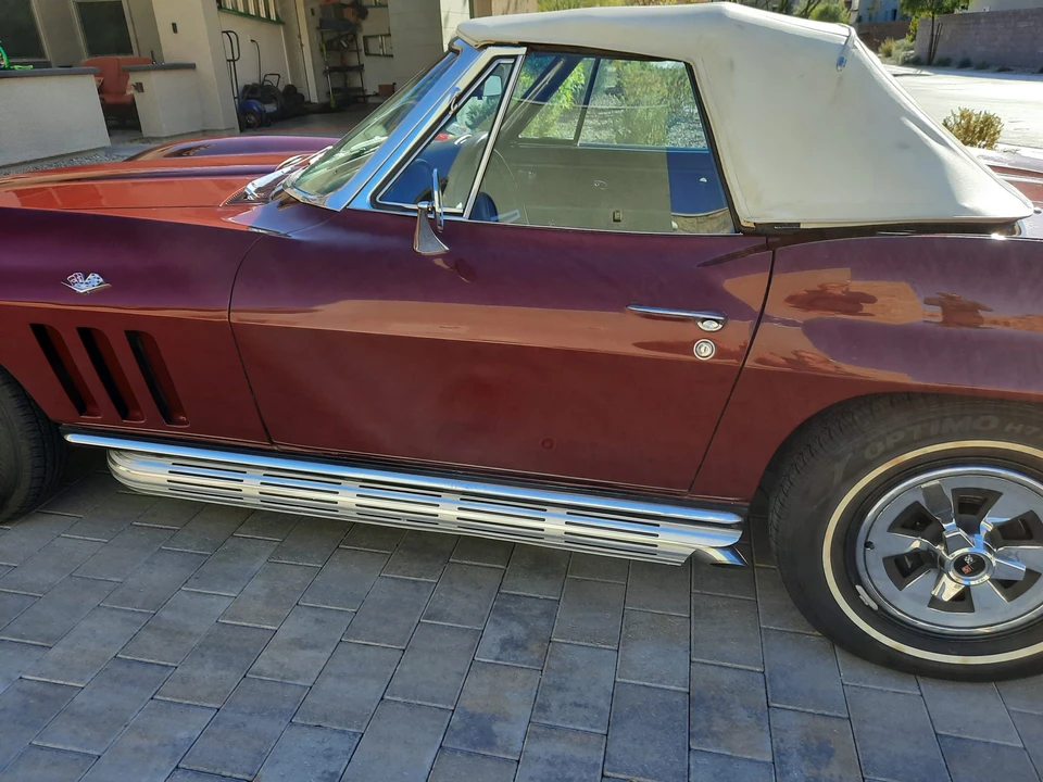 1965 Chevrolet Corvette C2 - Image 23 of 31