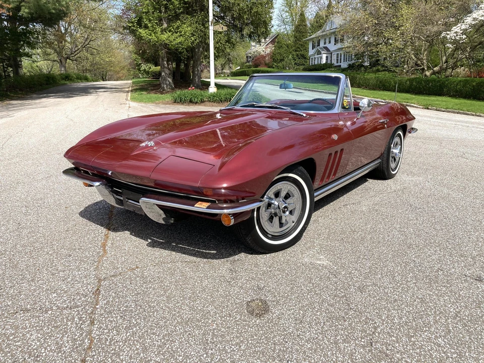 1965 Chevrolet Corvette C2 - Image 2 of 31