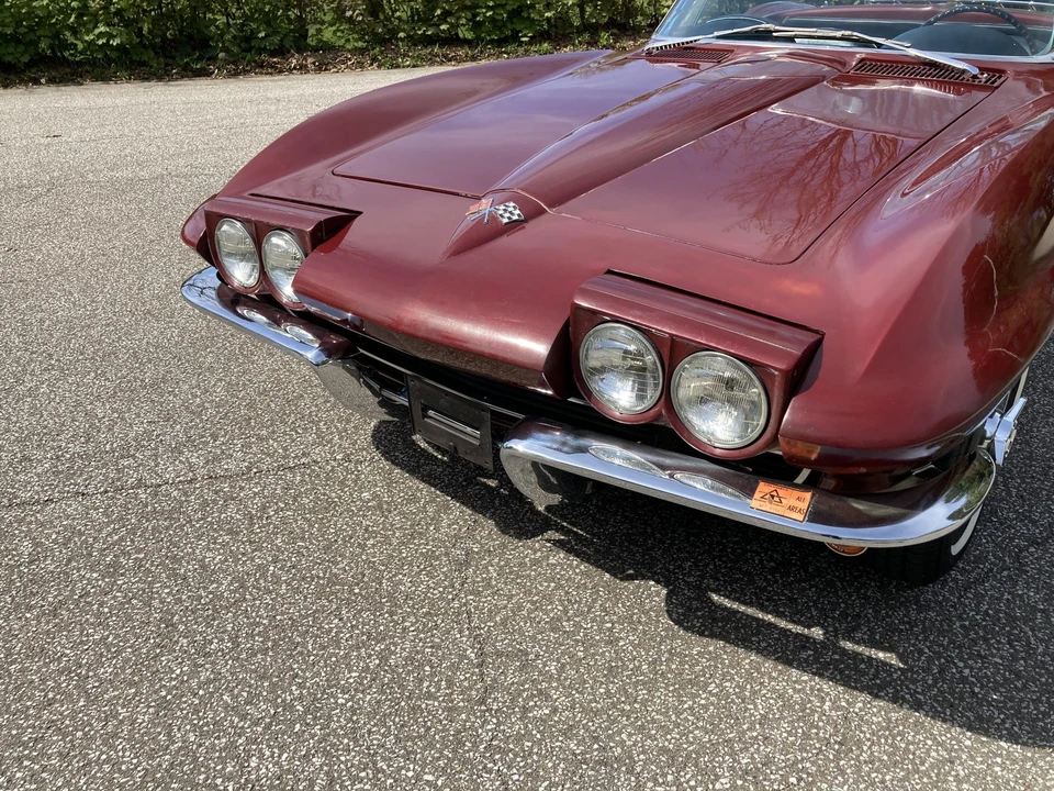 1965 Chevrolet Corvette C2 - Image 22 of 31