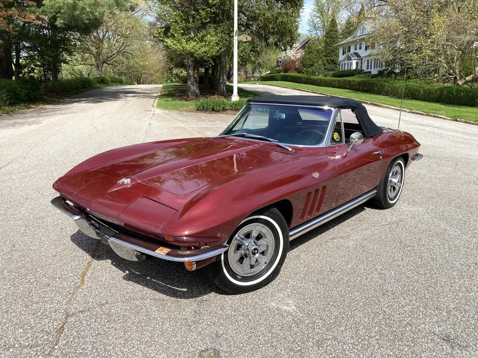1965 Chevrolet Corvette C2 - Image 15 of 31