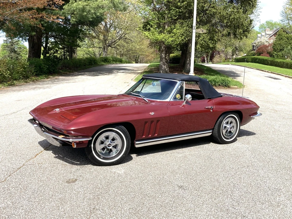 1965 Chevrolet Corvette C2 - Image 17 of 31