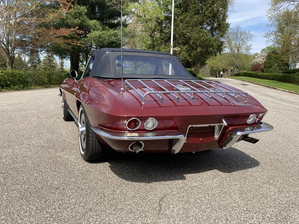 1965 Chevrolet Corvette C2 - Image 19 of 31