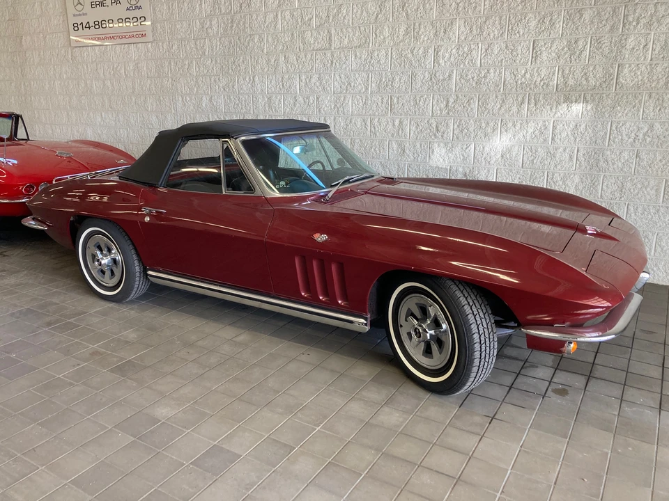 1965 Chevrolet Corvette C2 - Image 21 of 31