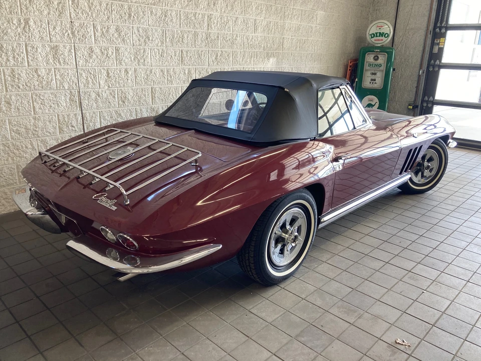 1965 Chevrolet Corvette C2 - Image 20 of 31