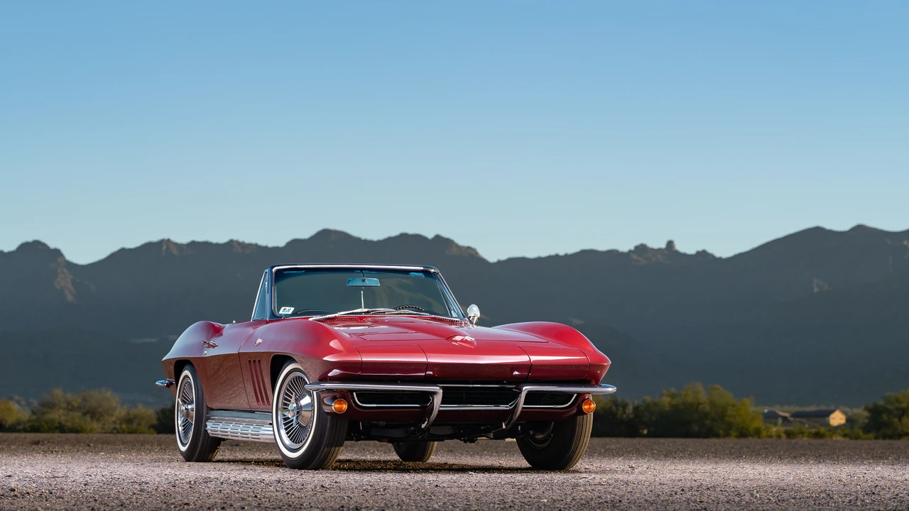 1965 Chevrolet Corvette C2 - Image 11 of 31