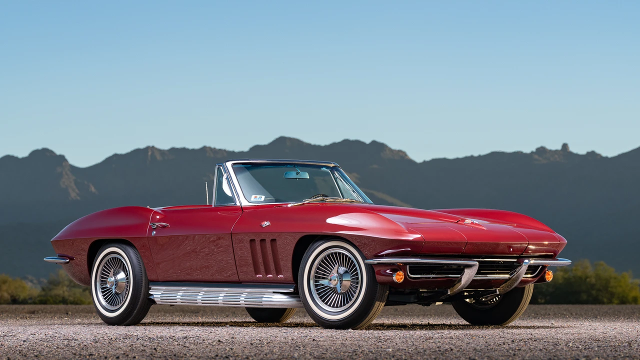 1965 Chevrolet Corvette C2 - Image 14 of 31