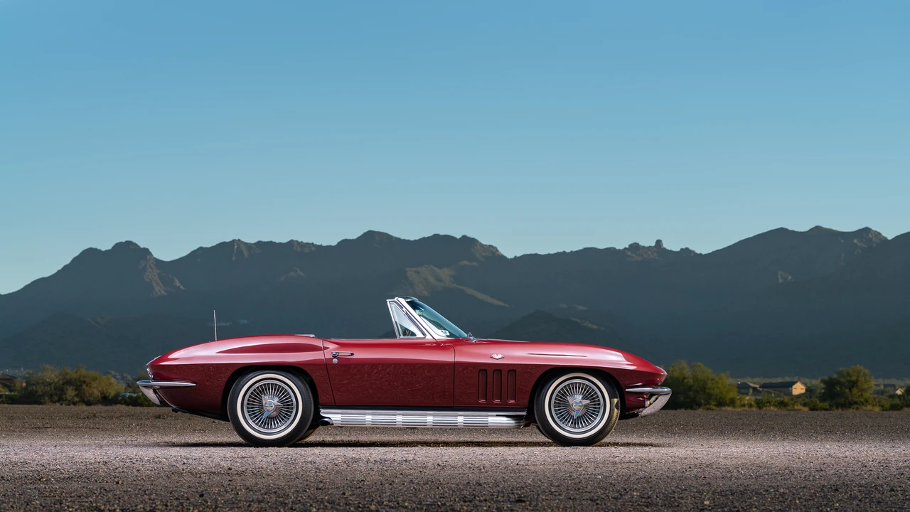 1965 Chevrolet Corvette C2 - Image 18 of 31