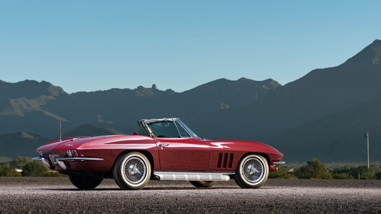 1965 Chevrolet Corvette C2 - Image 21 of 31
