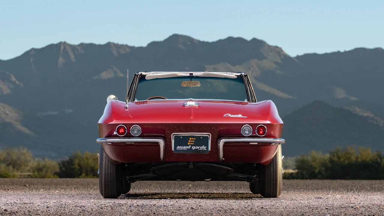 1965 Chevrolet Corvette C2 - Image 27 of 31