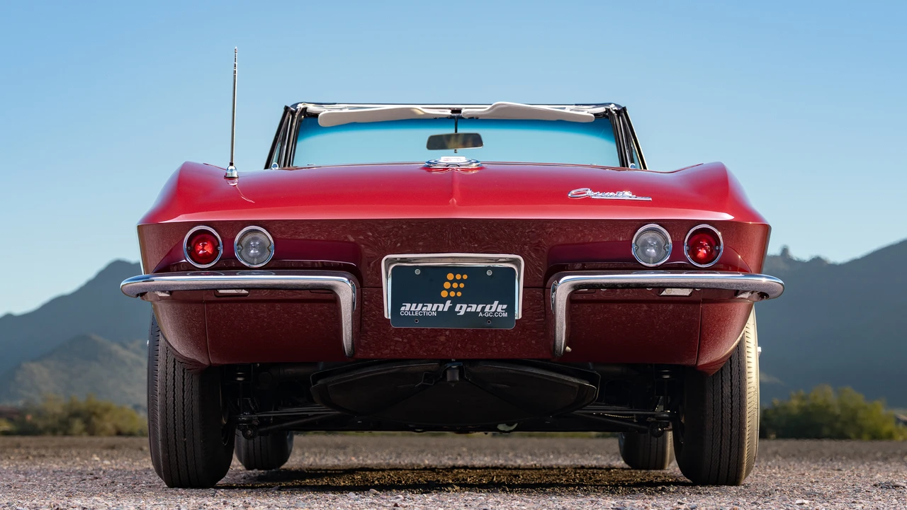 1965 Chevrolet Corvette C2 - Image 28 of 31