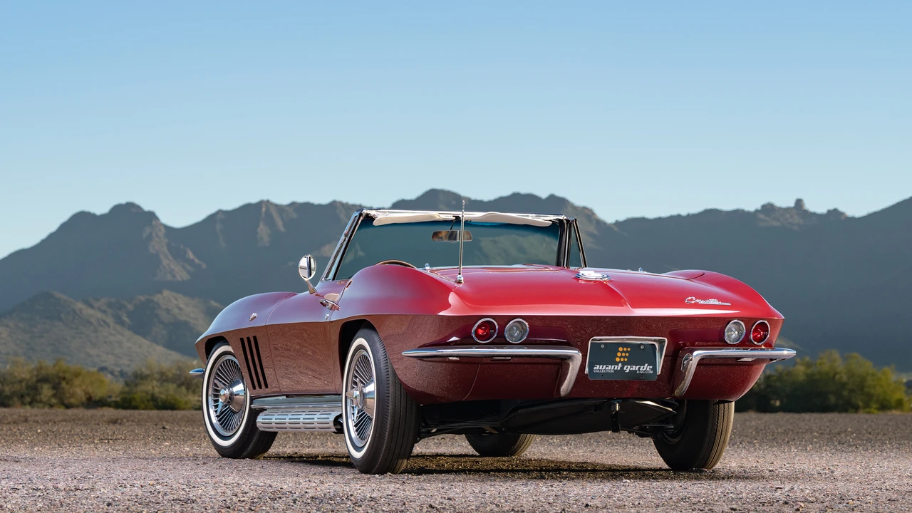 1965 Chevrolet Corvette C2 - Image 30 of 31