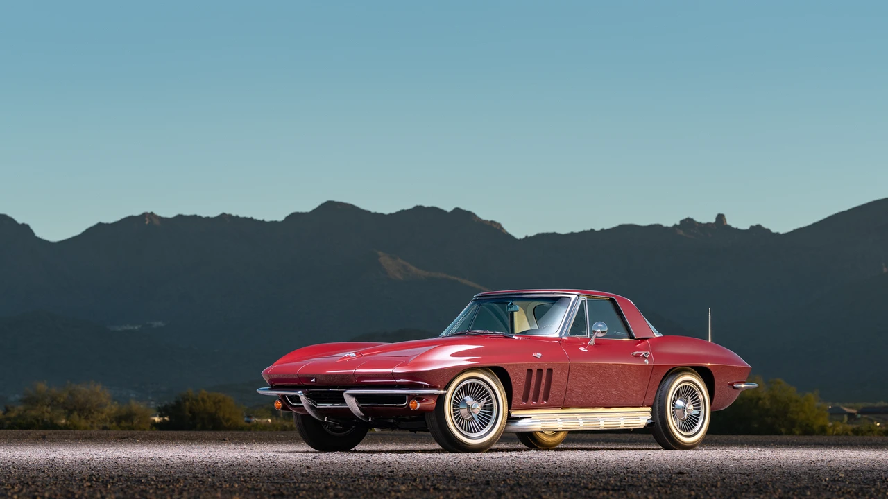 1965 Chevrolet Corvette C2 - Image 2 of 31