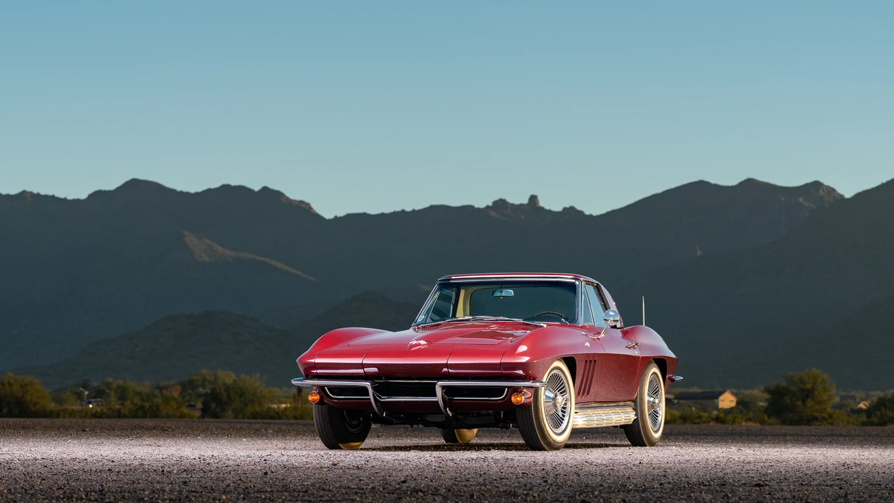 1965 Chevrolet Corvette C2 - Image 4 of 31