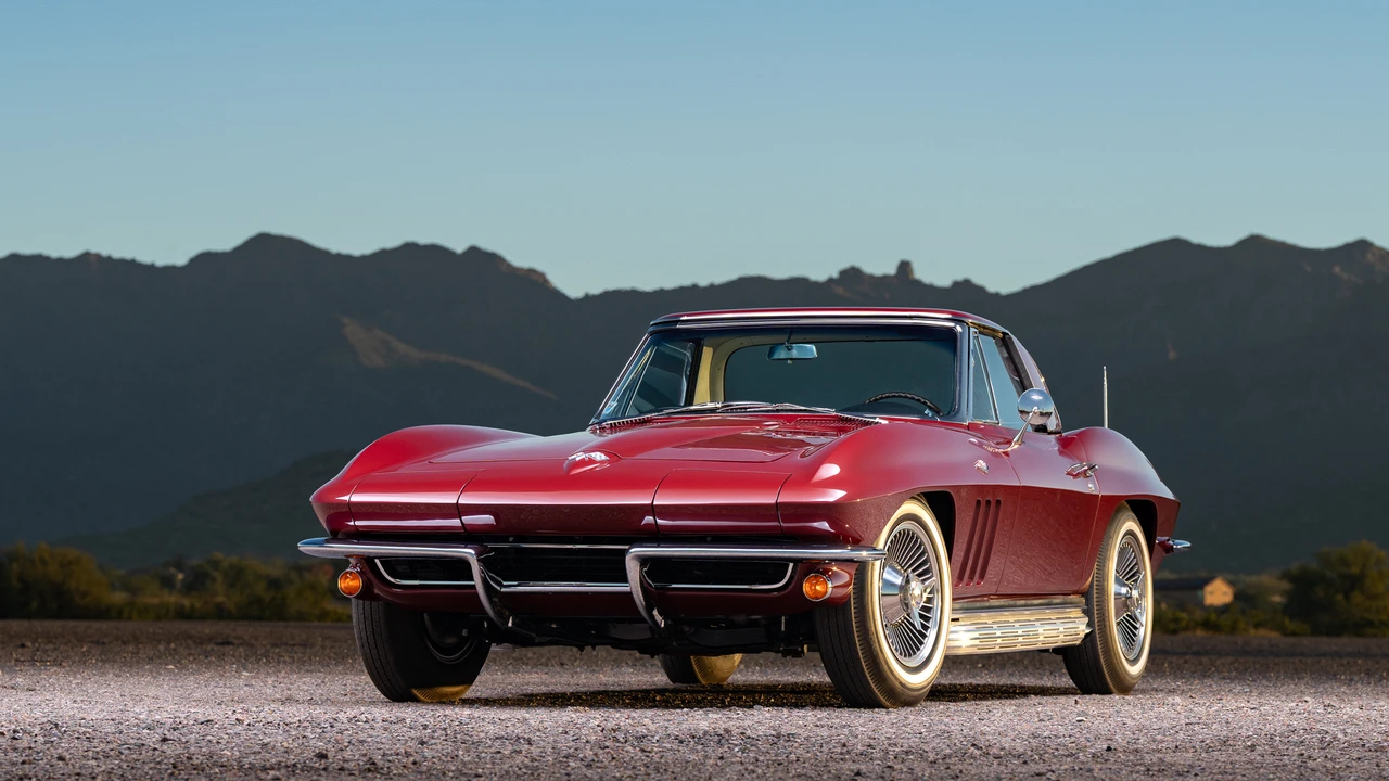 1965 Chevrolet Corvette C2 - Image 5 of 31