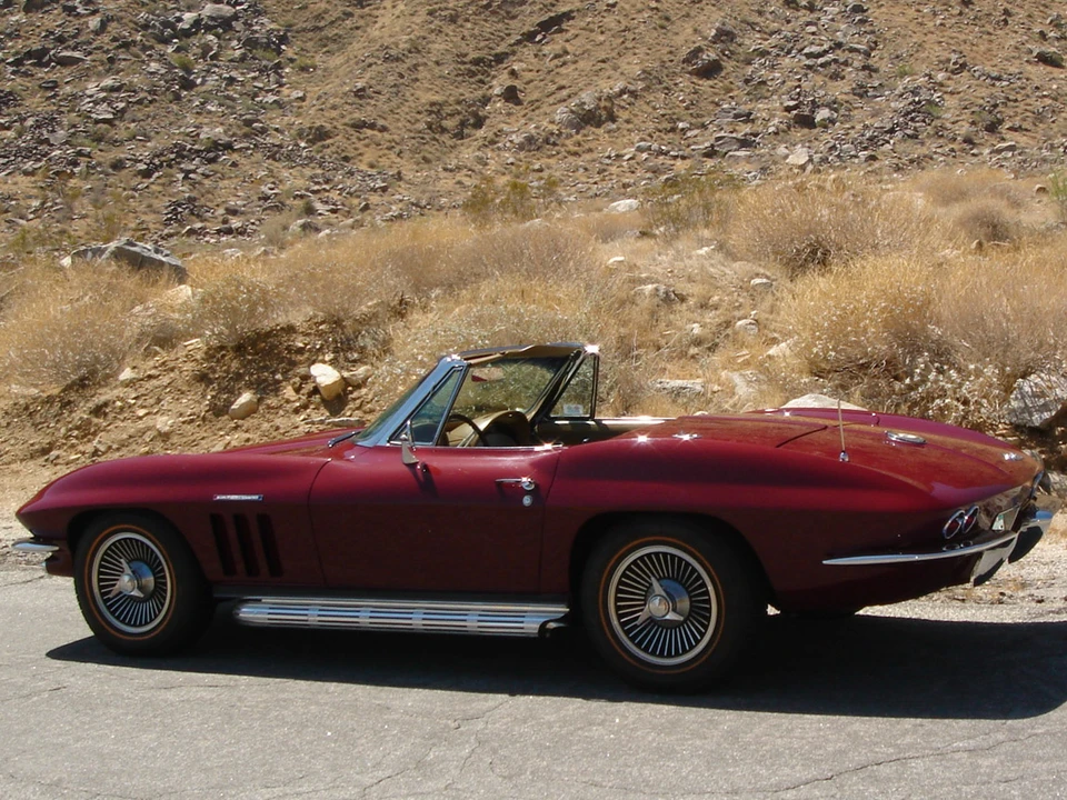 1965 Chevrolet Corvette C2 - Image 16 of 31