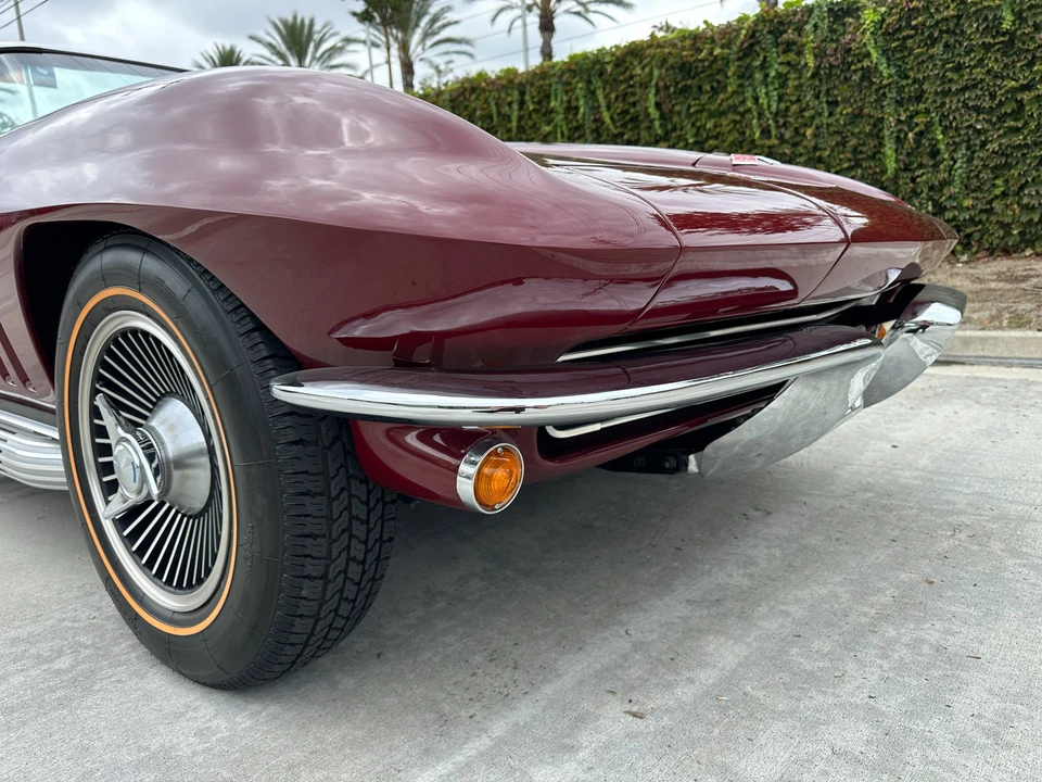1965 Chevrolet Corvette C2 - Image 27 of 31