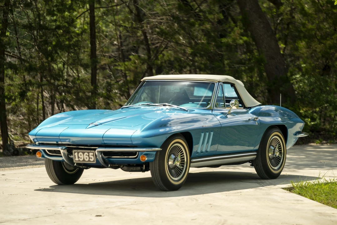 1965 Chevrolet Corvette C2 - Image 25 of 31