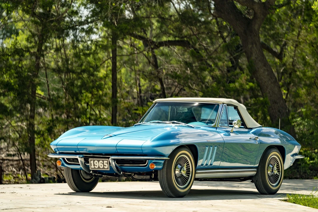 1965 Chevrolet Corvette C2 - Image 23 of 31