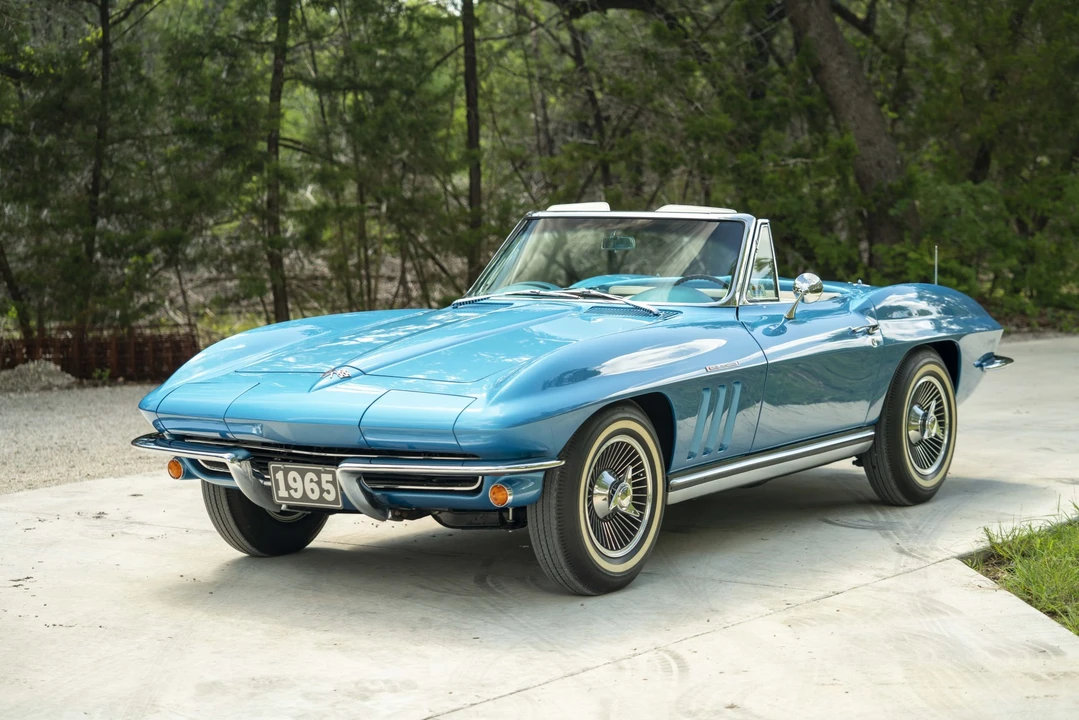 1965 Chevrolet Corvette C2 - Image 9 of 31