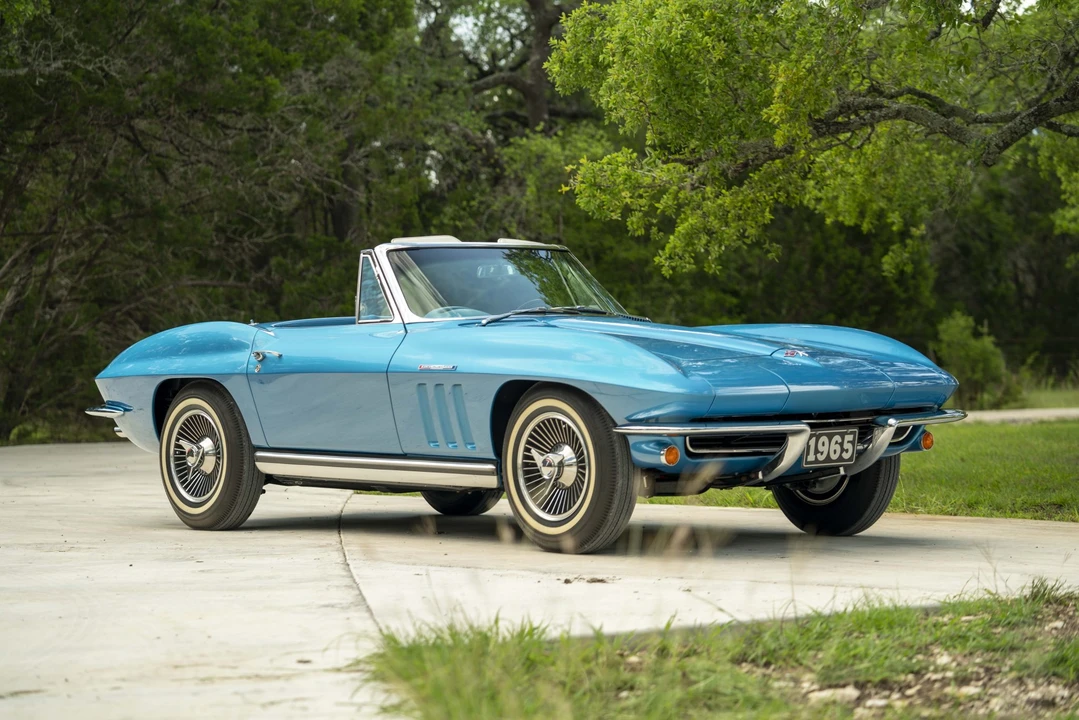 1965 Chevrolet Corvette C2 - Image 2 of 31