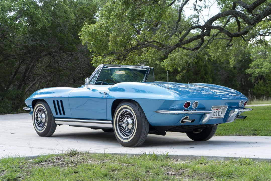 1965 Chevrolet Corvette C2 - Image 12 of 31