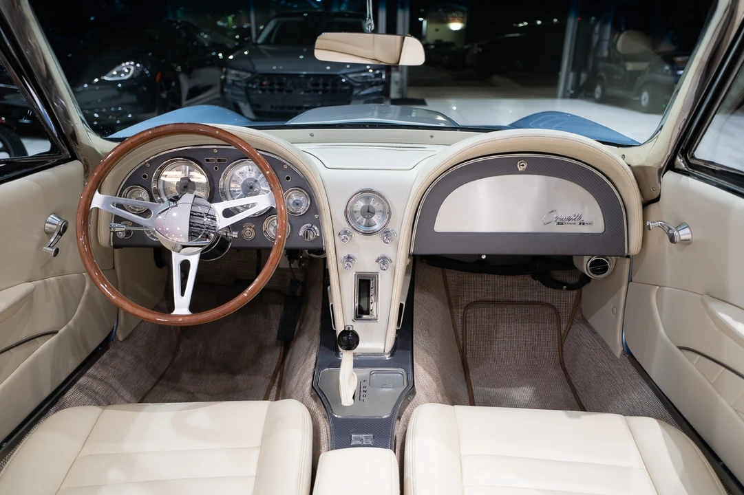 1965 Chevrolet Corvette C2 - Image 14 of 21