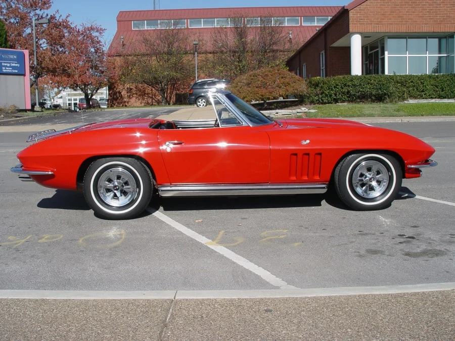 1965 Chevrolet Corvette C2 - Image 2 of 8