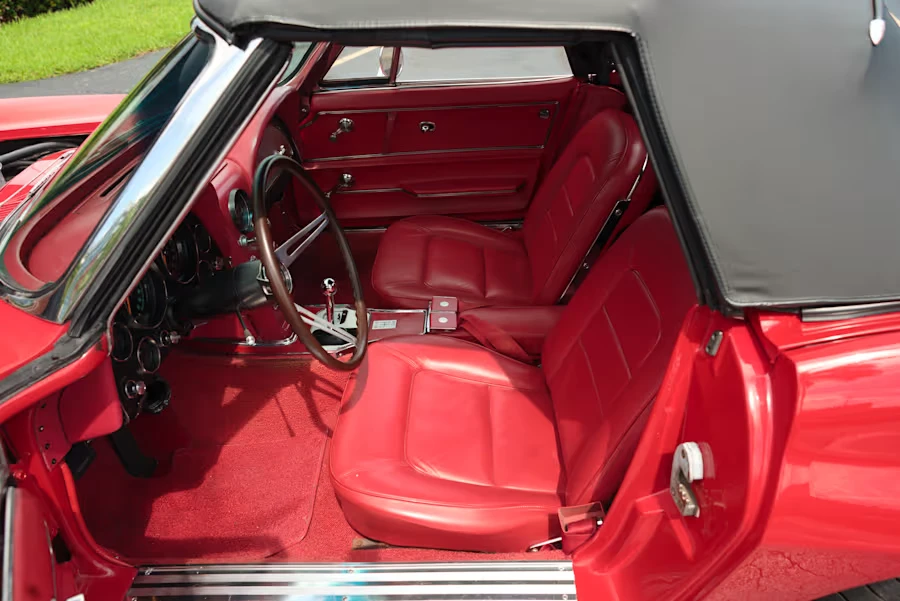 1965 Chevrolet Corvette C2 - Image 10 of 15