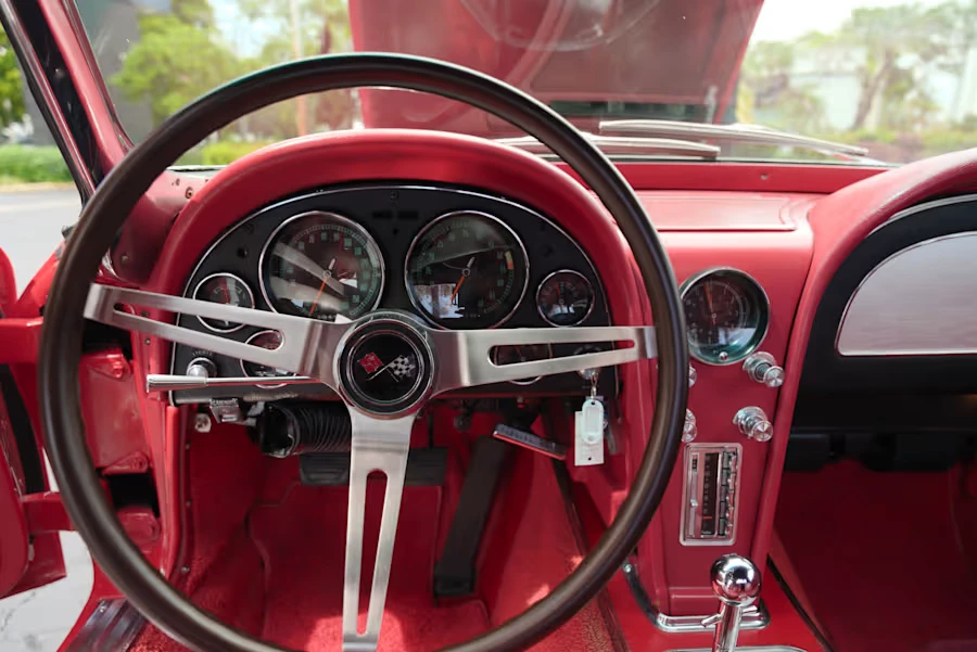 1965 Chevrolet Corvette C2 - Image 12 of 15