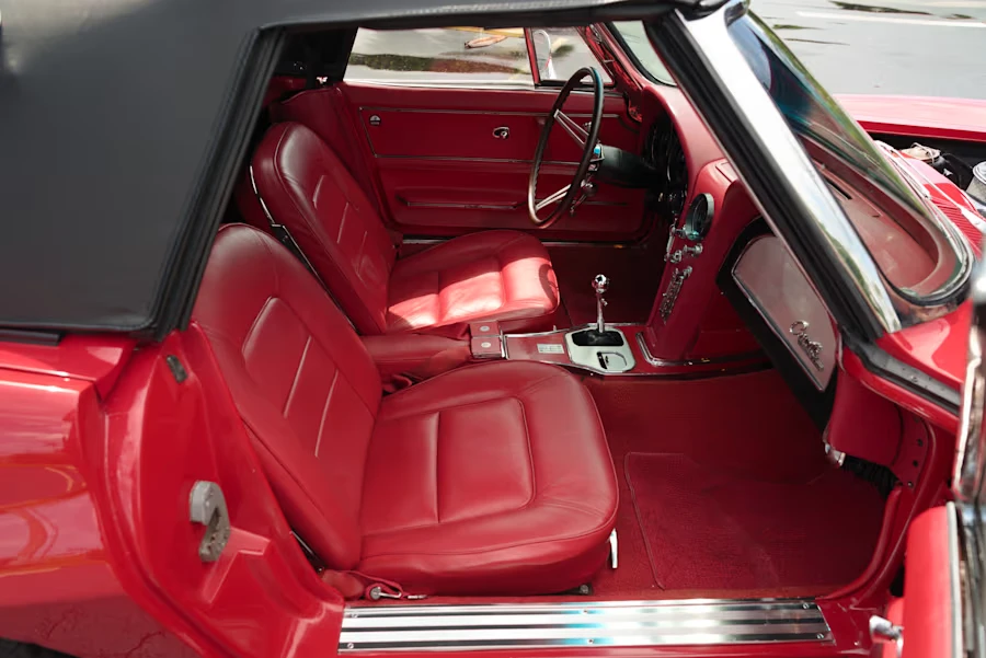 1965 Chevrolet Corvette C2 - Image 14 of 15