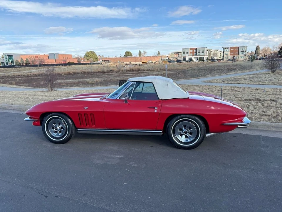 1965 Chevrolet Corvette C2 - Image 2 of 21