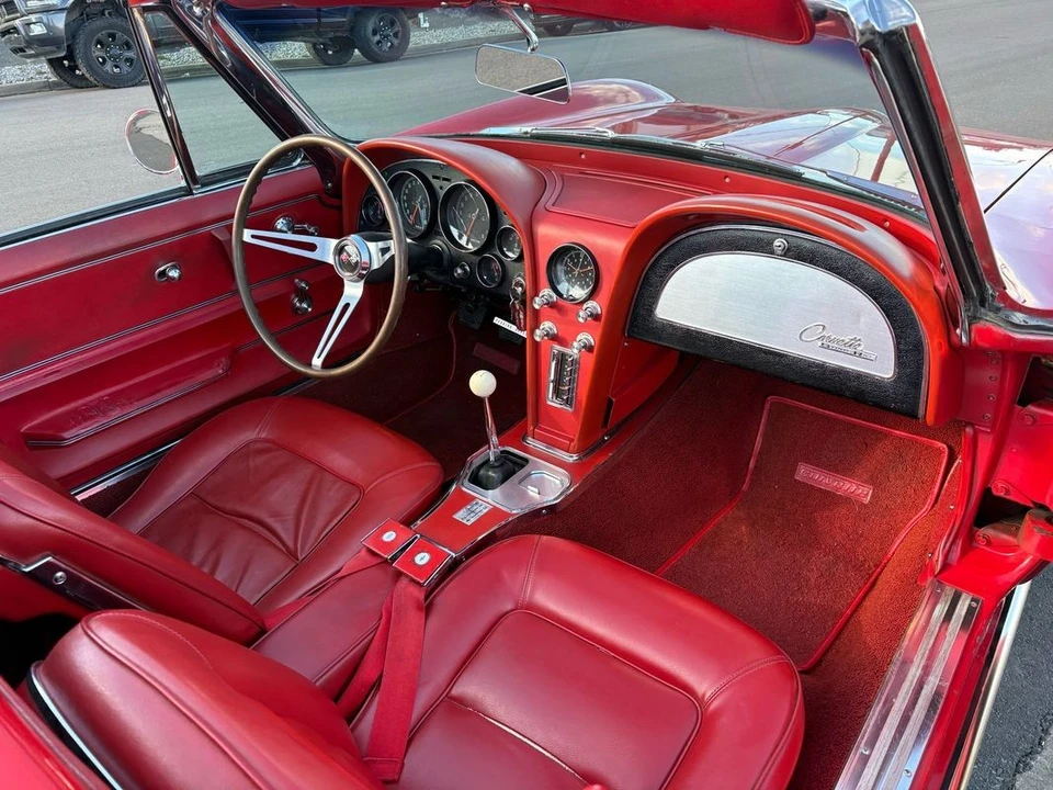 1965 Chevrolet Corvette C2 - Image 9 of 21