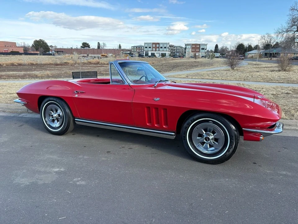 1965 Chevrolet Corvette C2 - Image 13 of 21