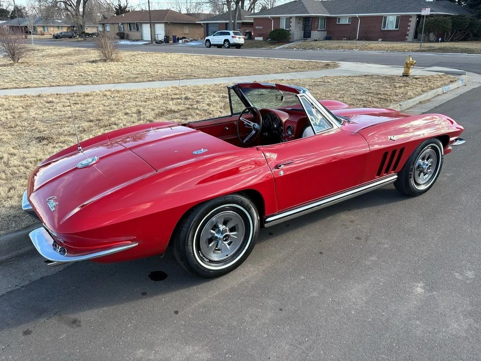 1965 Chevrolet Corvette C2 - Image 16 of 21