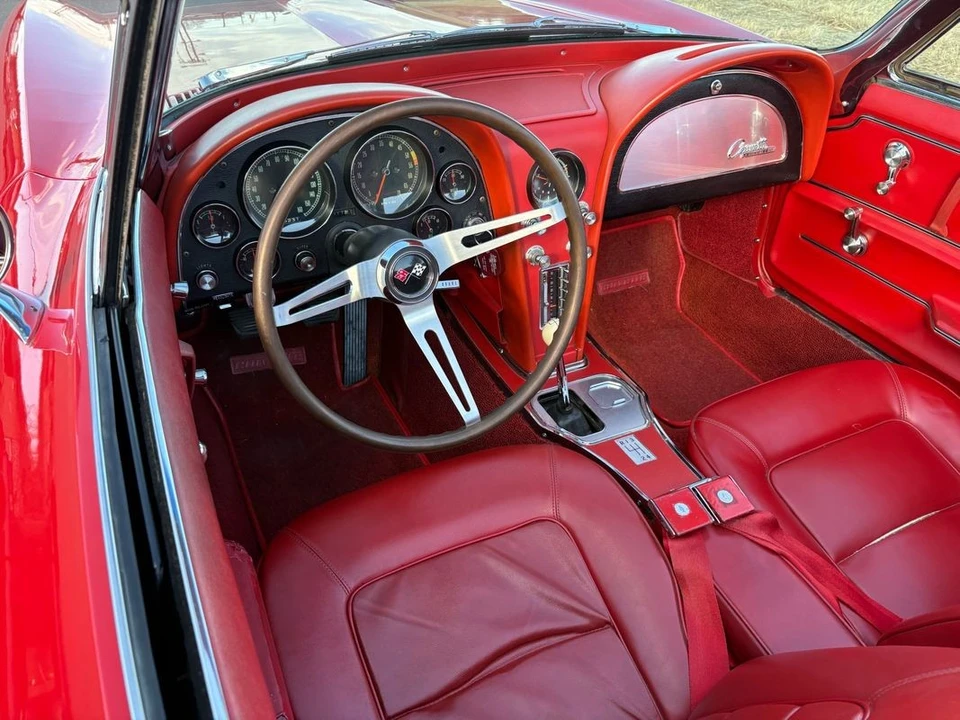 1965 Chevrolet Corvette C2 - Image 8 of 21