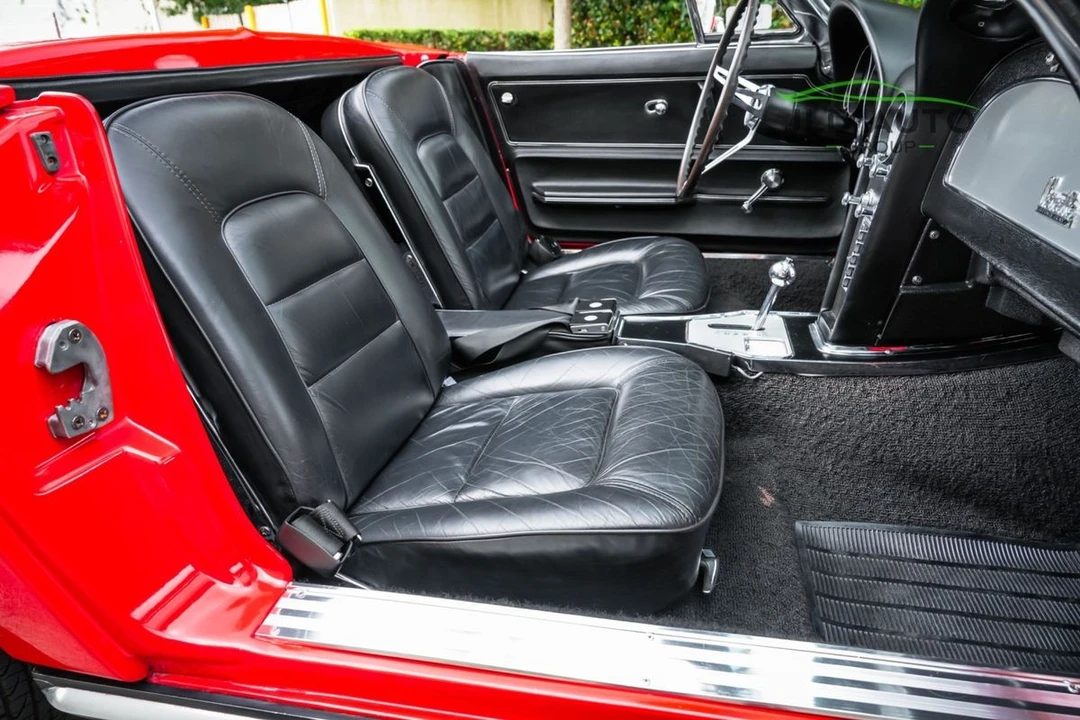 1965 Chevrolet Corvette C2 - Image 16 of 21