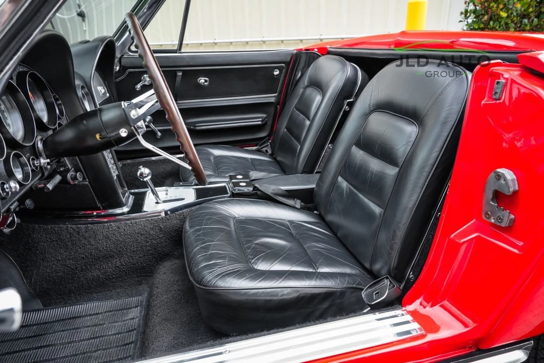1965 Chevrolet Corvette C2 - Image 14 of 21