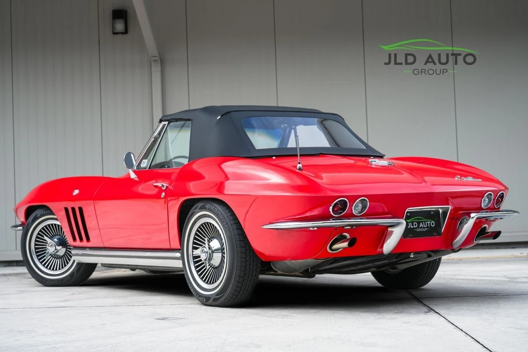 1965 Chevrolet Corvette C2 - Image 8 of 21