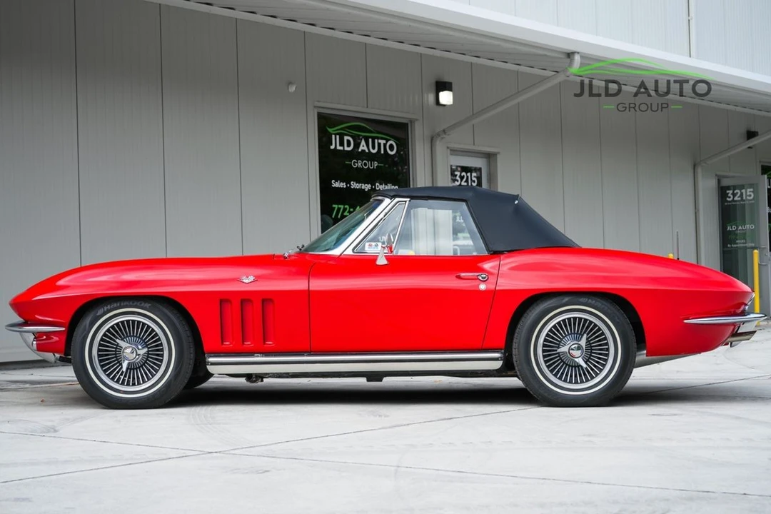1965 Chevrolet Corvette C2 - Image 6 of 21
