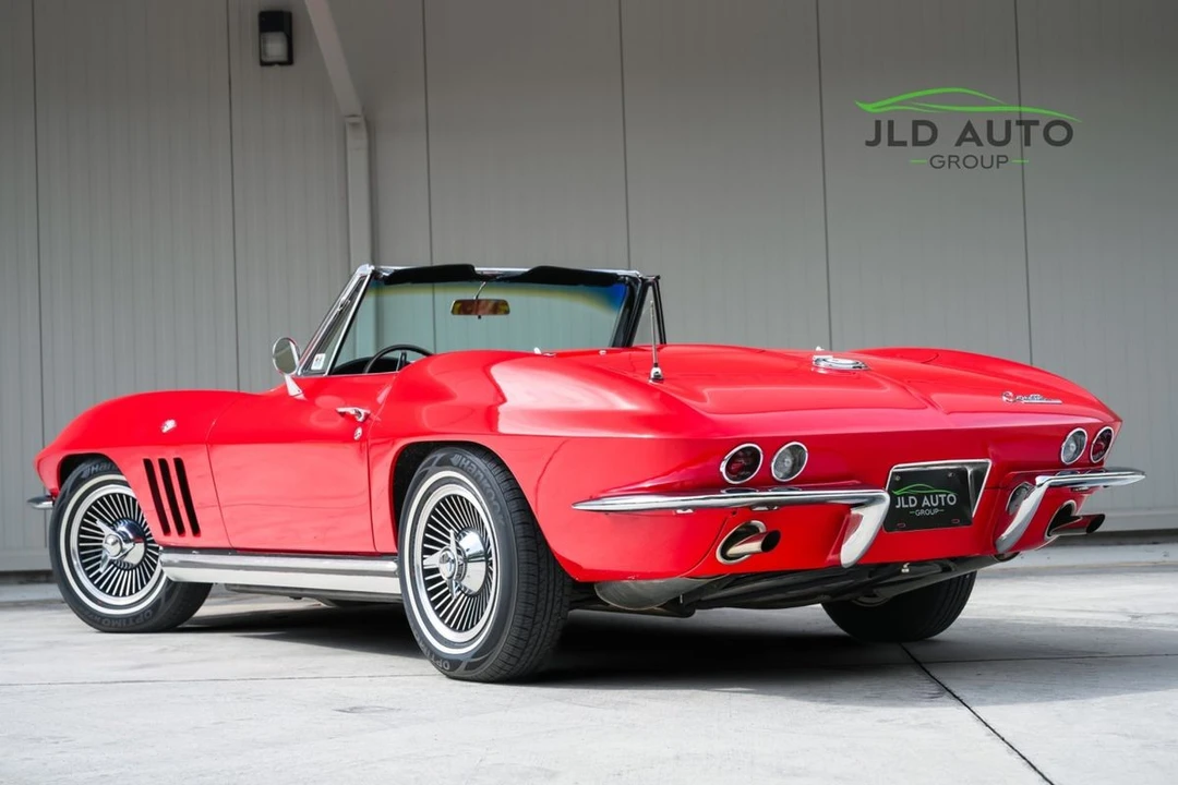 1965 Chevrolet Corvette C2 - Image 7 of 21