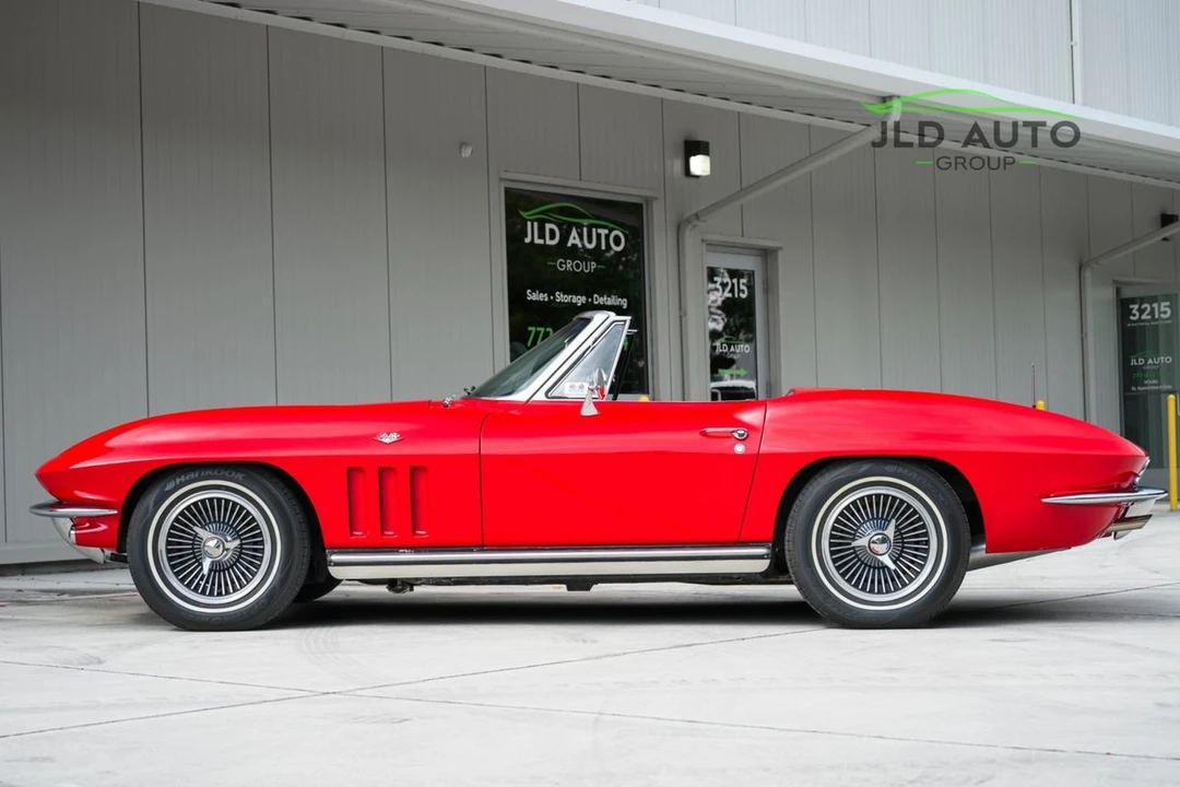 1965 Chevrolet Corvette C2 - Image 5 of 21
