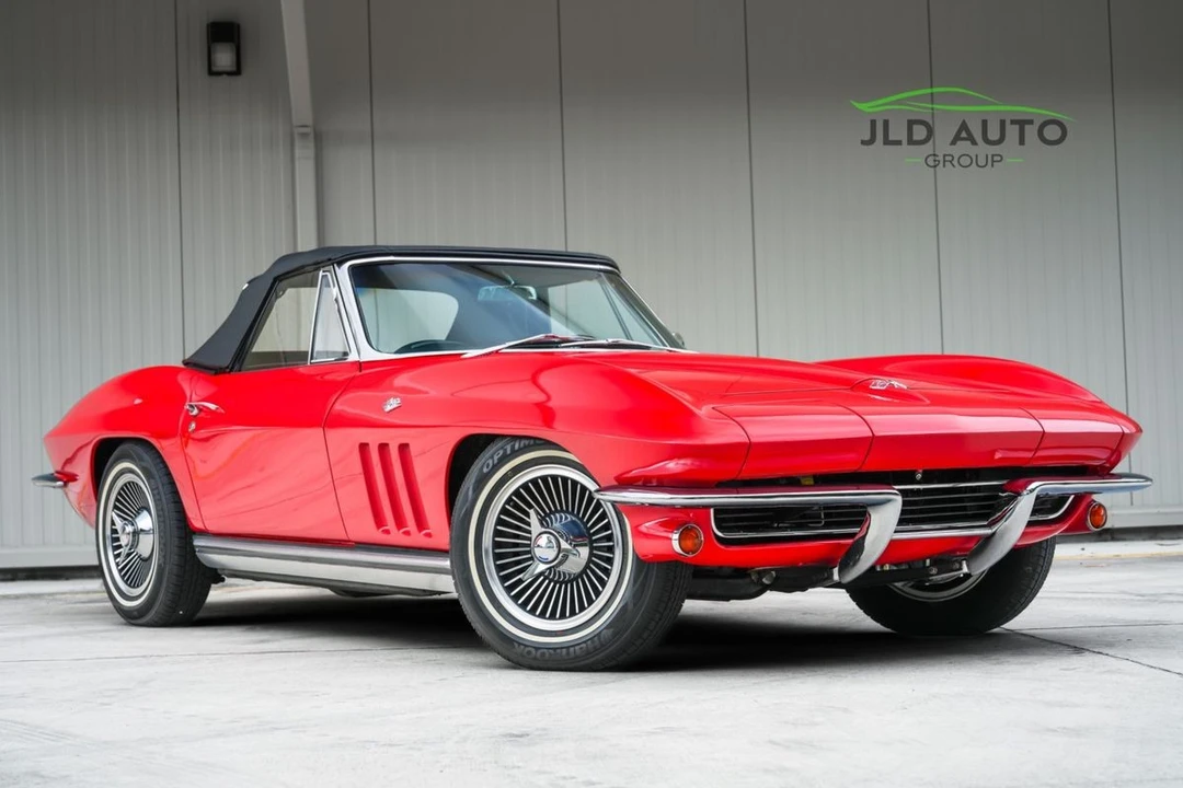 1965 Chevrolet Corvette C2 - Image 2 of 21